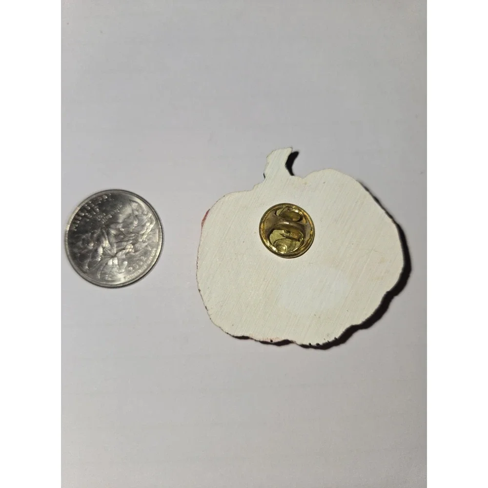 Vintage Avon Glow in the Dark Jack O Lantern Pumpkin Pin Halloween!